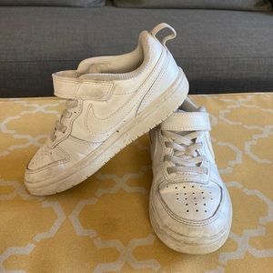 Kids Nike Shoes size 11 white leather